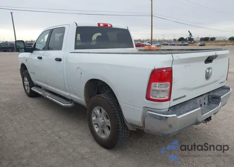 2024 Ram 2500 Big Horn 4X4 6'4 Box z USA, uszkodzony, nr VIN 3C6UR5DL8RG291663